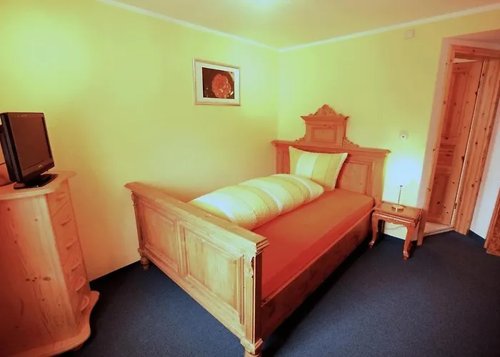 Gelber Loewe Nichtraucherhotel Schwabach