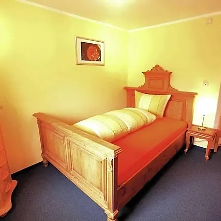 Gelber Loewe Nichtraucherhotel 3*
