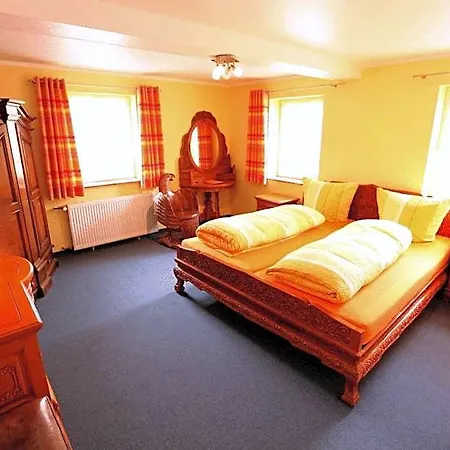 Gelber Loewe Nichtraucherhotel 3*