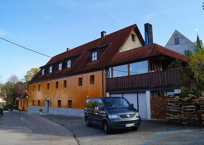 Gelber Loewe Nichtraucherhotel 3*